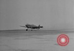 Standbild neue Curtiss P-40 Flugzeuge Buffalo New York  United States USA, 1942, aus Sekunde 50 historischem Filmmaterial Videoclip 65675070472