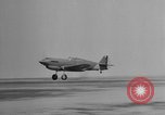 Standbild neue Curtiss P-40 Flugzeuge Buffalo New York  United States USA, 1942, aus Sekunde 53 historischem Filmmaterial Videoclip 65675070472
