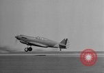 Standbild neue Curtiss P-40 Flugzeuge Buffalo New York  United States USA, 1942, aus Sekunde 55 historischem Filmmaterial Videoclip 65675070472