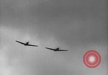 Image P-40 Tomahawk avions champ buzz Buffalo New York  United States USA, 1942, de la seconde 23 séquences d'archives historiques vidéo 65675070476