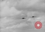 Image P-40 Tomahawk avions champ buzz Buffalo New York  United States USA, 1942, de la seconde 58 séquences d'archives historiques vidéo 65675070476