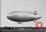 Image ZMC-2 dirigeable Grosse Ile Michigan USA, 1929, de la seconde 45 séquences d'archives historiques vidéo 65675070501