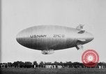 Image ZMC-2 dirigeable Grosse Ile Michigan USA, 1929, de la seconde 60 séquences d'archives historiques vidéo 65675070501