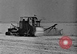 Standbild Industrielle Anbaumethoden United States USA, 1946, aus Sekunde 19 historischem Filmmaterial Videoclip 65675070531