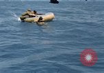Standbild Sicherheitsmaßnahmen Bermuda Insel, 1947, aus Sekunde 11 historischem Filmmaterial Videoclip 65675070538