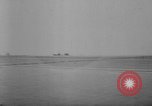 Immagine di Atterraggio biplanare Oceano Pacifico, 1928, secondo 25 filmato di repertorio 65675070545