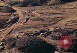 Immagine di Copertura aerea Nagasaki Giappone, 1946, secondo 25 filmato di repertorio 65675070550