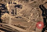 Image la couverture aérienne Nagasaki au Japon, 1946, de la seconde 22 séquences d'archives historiques vidéo 65675070552