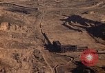Immagine di Copertura aerea Nagasaki Giappone, 1946, secondo 12 filmato di repertorio 65675070553