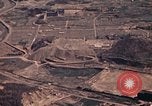 Immagine di Copertura aerea Nagasaki Giappone, 1946, secondo 7 filmato di repertorio 65675070558