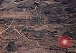 Immagine di Copertura aerea Nagasaki Giappone, 1946, secondo 18 filmato di repertorio 65675070558
