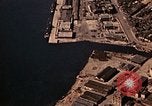 Immagine di Copertura aerea Nagasaki Giappone, 1946, secondo 17 filmato di repertorio 65675070562
