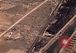 Immagine di Copertura aerea Nagasaki Giappone, 1946, secondo 13 filmato di repertorio 65675070564