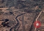 Immagine di Copertura aerea Nagasaki Giappone, 1946, secondo 12 filmato di repertorio 65675070565