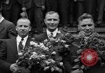 Immagine di Tre aviatori russo New York United States USA, 1937, secondo 13 filmato di repertorio 65675070575