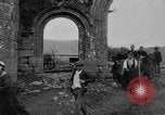 Image français les femmes et les enfants des agriculteurs au cours Première Guerre Mondiale France, 1917, de la seconde 19 séquences d'archives historiques vidéo 65675070585
