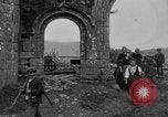 Image français les femmes et les enfants des agriculteurs au cours Première Guerre Mondiale France, 1917, de la seconde 20 séquences d'archives historiques vidéo 65675070585