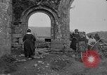 Image français les femmes et les enfants des agriculteurs au cours Première Guerre Mondiale France, 1917, de la seconde 37 séquences d'archives historiques vidéo 65675070585