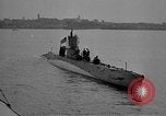 Image plusieurs sous-marins américains dans les eaux britanniques dans Première Guerre Mondiale 'Océan Atlantique, 1918, de la seconde 3 séquences d'archives historiques vidéo 65675070588