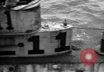 Image plusieurs sous-marins américains dans les eaux britanniques dans Première Guerre Mondiale 'Océan Atlantique, 1918, de la seconde 11 séquences d'archives historiques vidéo 65675070588