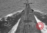 Image plusieurs sous-marins américains dans les eaux britanniques dans Première Guerre Mondiale 'Océan Atlantique, 1918, de la seconde 26 séquences d'archives historiques vidéo 65675070588