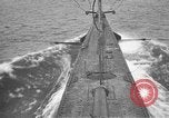 Image plusieurs sous-marins américains dans les eaux britanniques dans Première Guerre Mondiale 'Océan Atlantique, 1918, de la seconde 37 séquences d'archives historiques vidéo 65675070588