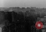 Image bidonville Paris France, 1917, de la seconde 29 séquences d'archives historiques vidéo 65675070589