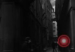 Image bidonville Paris France, 1917, de la seconde 41 séquences d'archives historiques vidéo 65675070591