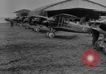 Image Eddie Rickenbacker Paris France, 1917, de la seconde 15 séquences d'archives historiques vidéo 65675070593