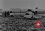 Image Eddie Rickenbacker Paris France, 1917, de la seconde 23 séquences d'archives historiques vidéo 65675070593