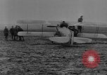 Image Eddie Rickenbacker Paris France, 1917, de la seconde 24 séquences d'archives historiques vidéo 65675070593