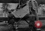 Image Eddie Rickenbacker Paris France, 1917, de la seconde 31 séquences d'archives historiques vidéo 65675070593