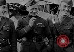 Image Eddie Rickenbacker Paris France, 1917, de la seconde 34 séquences d'archives historiques vidéo 65675070593