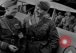 Image Eddie Rickenbacker Paris France, 1917, de la seconde 39 séquences d'archives historiques vidéo 65675070593