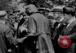 Immagine di Stati Uniti d'aria il servizio di posta elettronica Parigi Francia, 1917, secondo 36 filmato di repertorio 65675070594