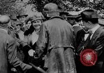 Immagine di Stati Uniti d'aria il servizio di posta elettronica Parigi Francia, 1917, secondo 37 filmato di repertorio 65675070594