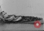 Standbild österreichisch-ungarischen Linienschiff SMS Szent István ist torpediert Adria, 1918, aus Sekunde 26 historischem Filmmaterial Videoclip 65675070596