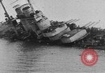 Standbild österreichisch-ungarischen Linienschiff SMS Szent István ist torpediert Adria, 1918, aus Sekunde 28 historischem Filmmaterial Videoclip 65675070596