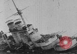 Standbild österreichisch-ungarischen Linienschiff SMS Szent István ist torpediert Adria, 1918, aus Sekunde 42 historischem Filmmaterial Videoclip 65675070596