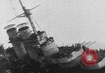 Standbild österreichisch-ungarischen Linienschiff SMS Szent István ist torpediert Adria, 1918, aus Sekunde 48 historischem Filmmaterial Videoclip 65675070596