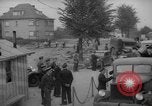 Immagine di Esame dei documenti Wiesbaden Germania, 1946, secondo 6 filmato di repertorio 65675070610