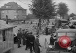 Immagine di Esame dei documenti Wiesbaden Germania, 1946, secondo 8 filmato di repertorio 65675070610