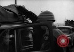 Immagine di Esame dei documenti Wiesbaden Germania, 1946, secondo 33 filmato di repertorio 65675070610