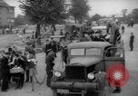 Immagine di Esame dei documenti Wiesbaden Germania, 1946, secondo 55 filmato di repertorio 65675070610