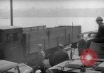 Immagine di Esame dei documenti Wiesbaden Germania, 1946, secondo 26 filmato di repertorio 65675070611