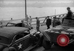 Immagine di Esame dei documenti Wiesbaden Germania, 1946, secondo 34 filmato di repertorio 65675070611