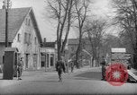 Immagine di British guardie militari La città di Bad Oeynhausen Germania, 1946, secondo 10 filmato di repertorio 65675070616