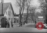 Immagine di British guardie militari La città di Bad Oeynhausen Germania, 1946, secondo 15 filmato di repertorio 65675070616