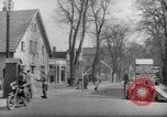 Immagine di British guardie militari La città di Bad Oeynhausen Germania, 1946, secondo 17 filmato di repertorio 65675070616