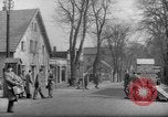 Immagine di British guardie militari La città di Bad Oeynhausen Germania, 1946, secondo 24 filmato di repertorio 65675070616